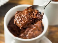 Рецепта Сочно шоколадово брауни кексче в чаша